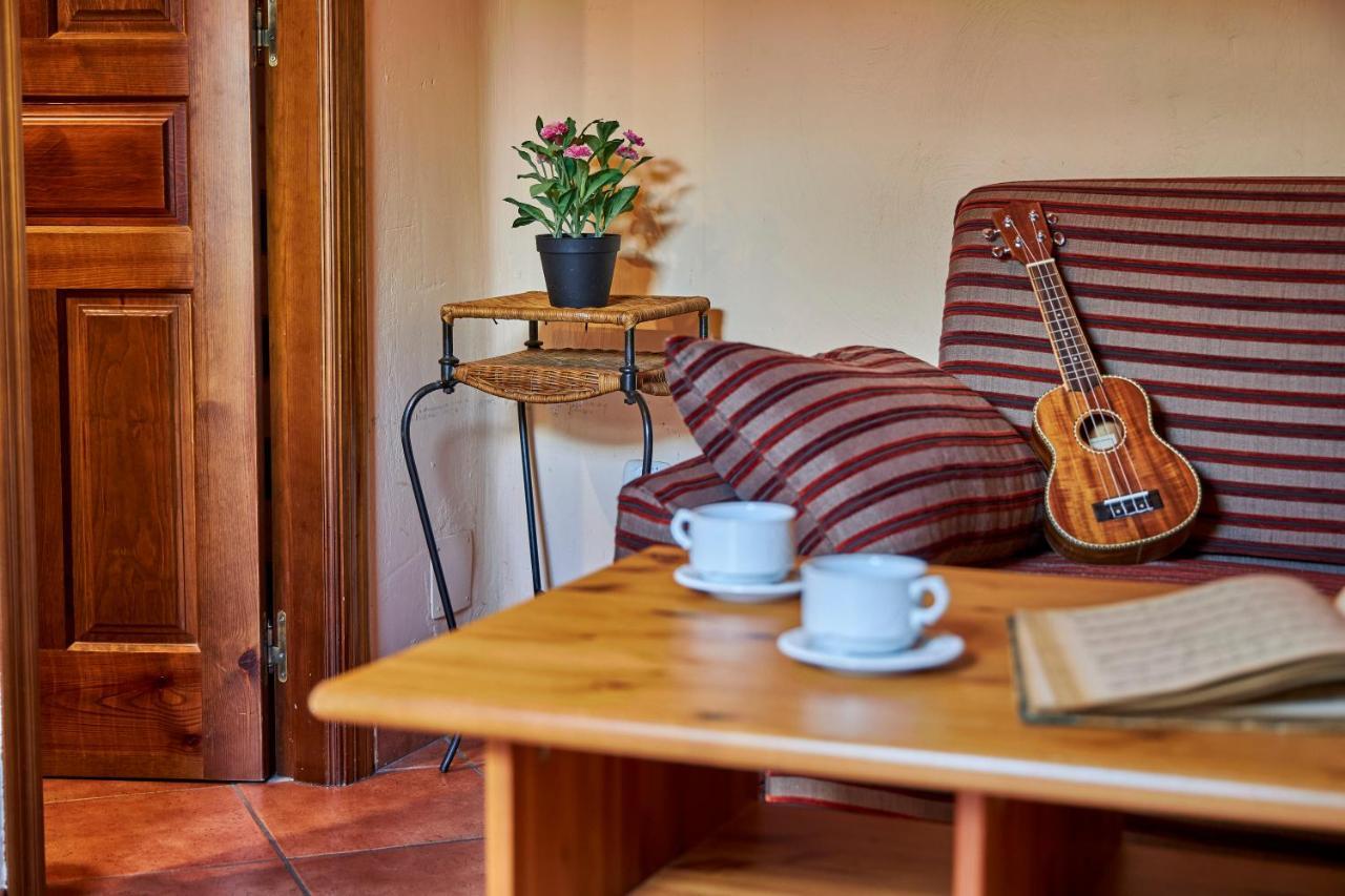Casa Rural Fuente Del Arca Montejo Монтехо-де-ла-Сьерра Экстерьер фото